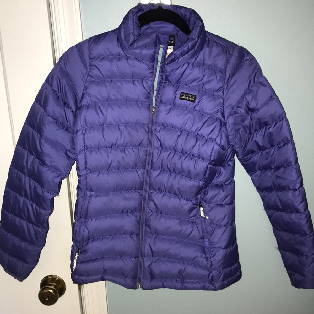 girls Patagonia down jacket! minimal wear